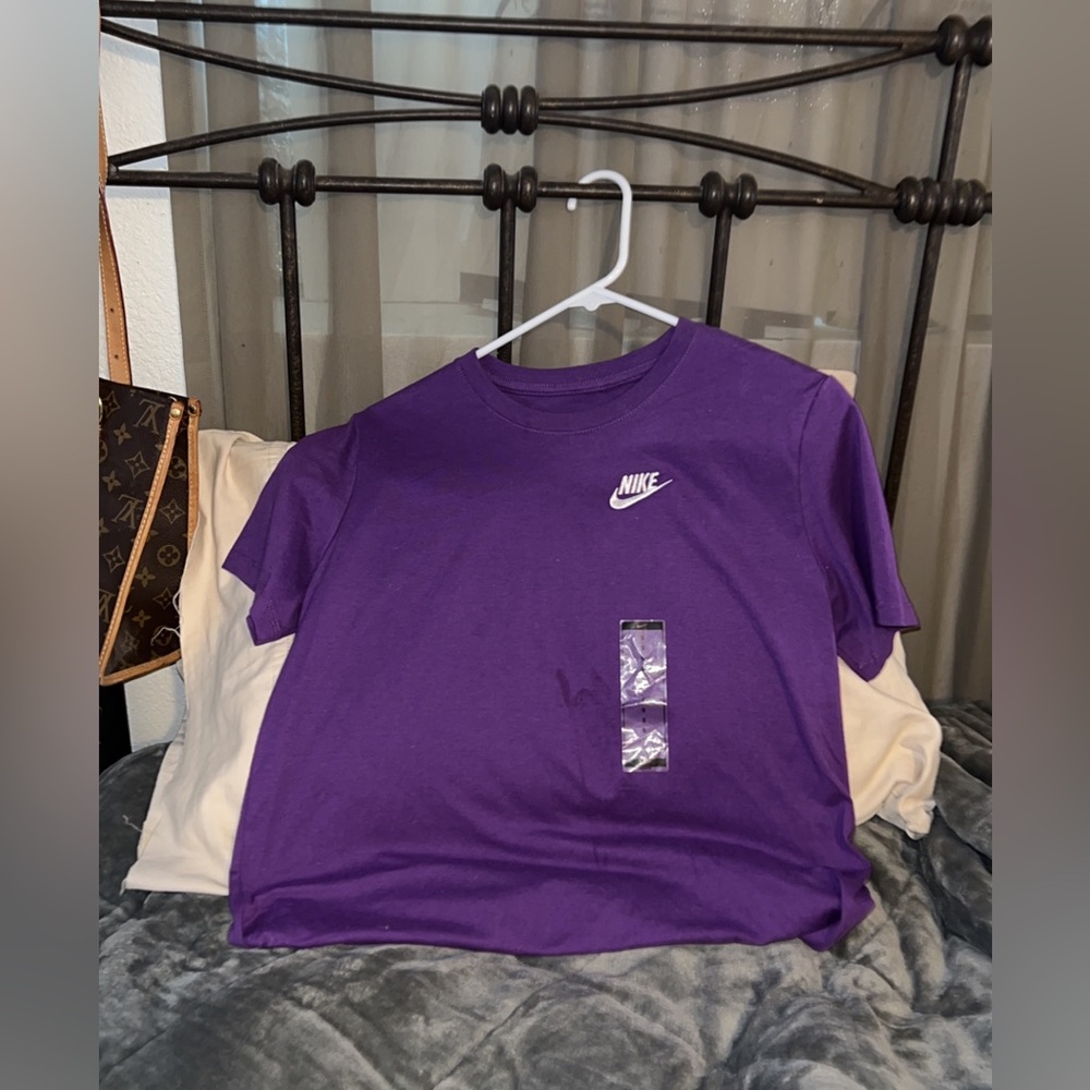 Nike S purple-tee
